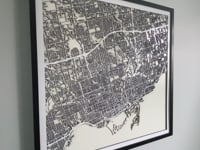 Laden und Abspielen von Videos im Galerie-Viewer, Toronto Street Carving Map
