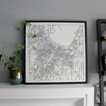 Lade das Bild in den Galerie-Viewer, Green Bay Street Carving Map (Sold Out)
